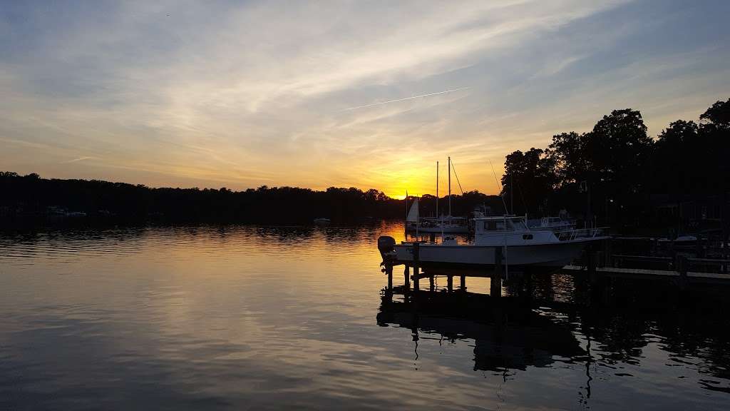 Hamilton Harbor Marina and Boat Works | 368 North Dr, Severna Park, MD 21146 | Phone: (410) 647-0733