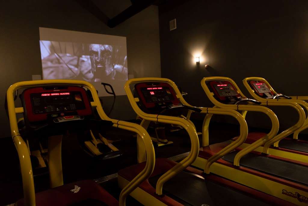 Retro Fitness | 2 Garfield Ave, Jersey City, NJ 07305, USA | Phone: (201) 472-5493