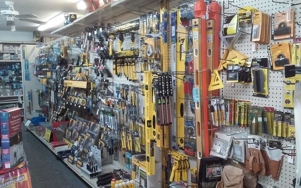 Anchor Hardware & Storage | 726 US-1, Oak Hill, FL 32759, USA | Phone: (386) 345-0746