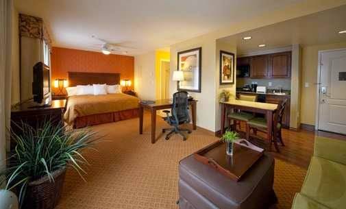 Homewood Suites by Hilton Denver International Airport | 4210 Airport Way, Denver, CO 80239, USA | Phone: (303) 371-4555