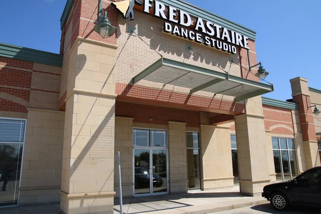 Fred Astaire Dance Studios - Brookfield | 15760 W Capitol Dr, Brookfield, WI 53005, USA | Phone: (262) 796-1121