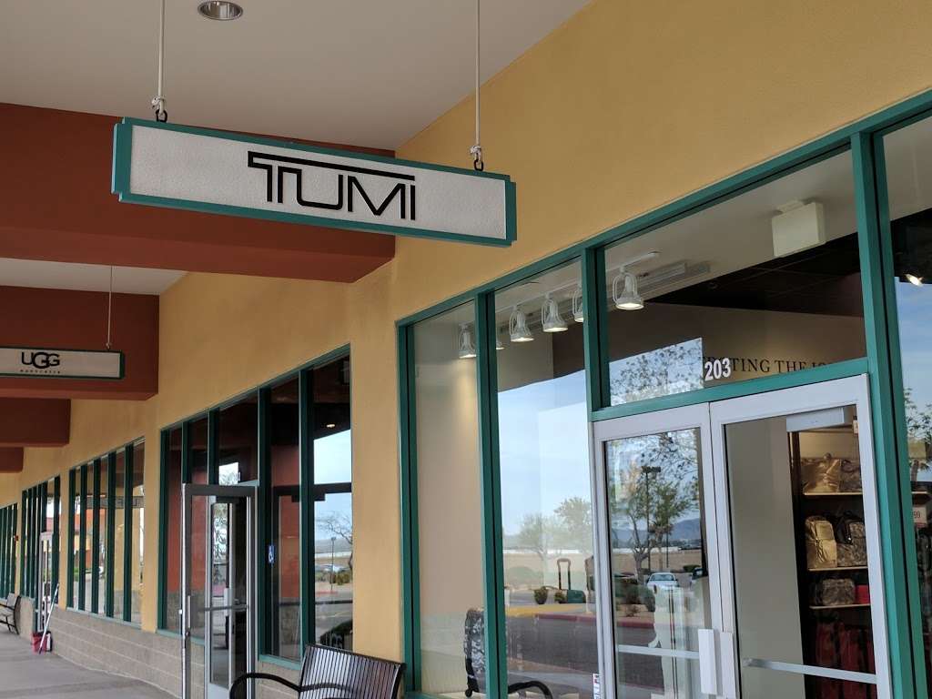 TUMI Outlet Store - Outlets at Barstow | 2796 Tanger Way Suite 203, Barstow, CA 92311, USA | Phone: (760) 254-1003