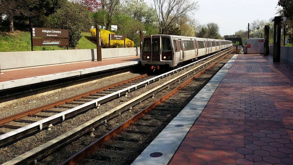 Arlington Cemetery Station | Arlington, VA 22209, USA