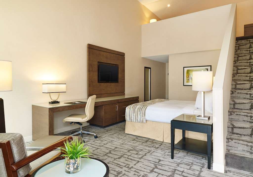 Hotel Karlan San Diego - a DoubleTree by Hilton | 14455 Penasquitos Dr, San Diego, CA 92129, USA | Phone: (858) 672-9100