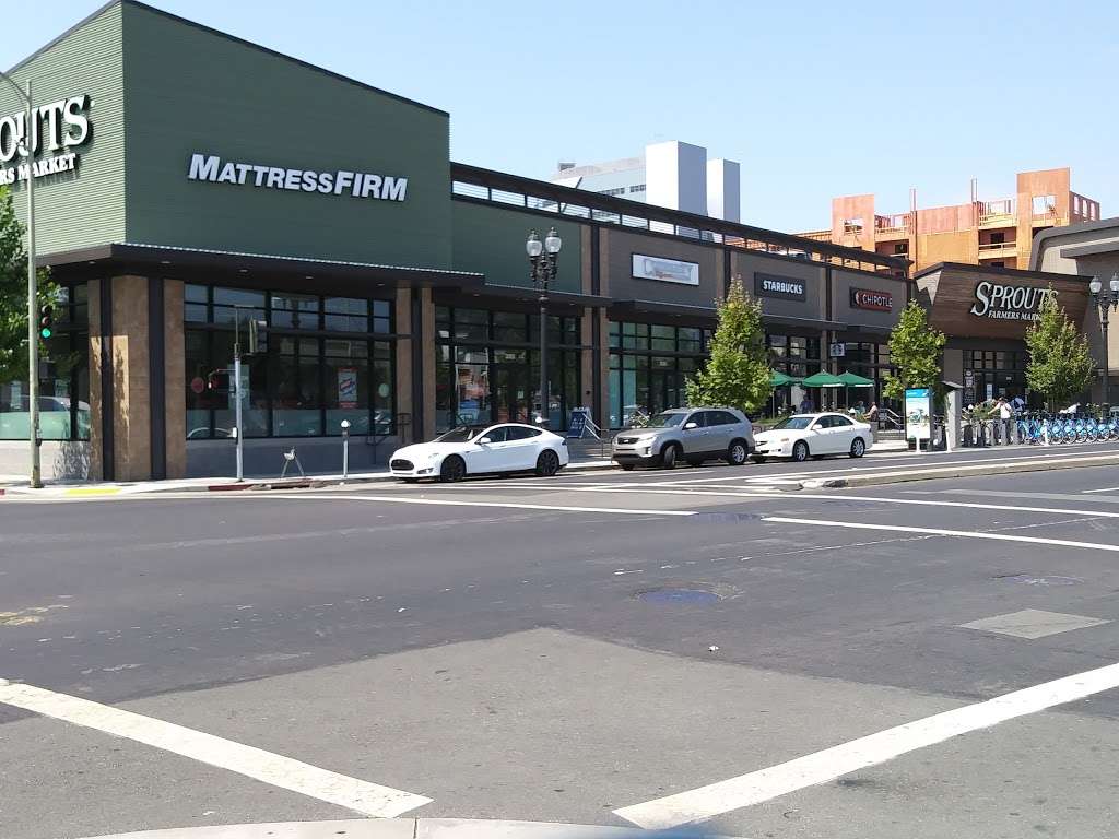 Mattress Firm Oakland 3005 Broadway Oakland Ca 94611 Usa