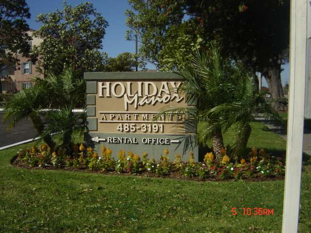 Holiday Manor | 1924 Camino Del Sol, Oxnard, CA 93030, USA | Phone: (805) 485-3191