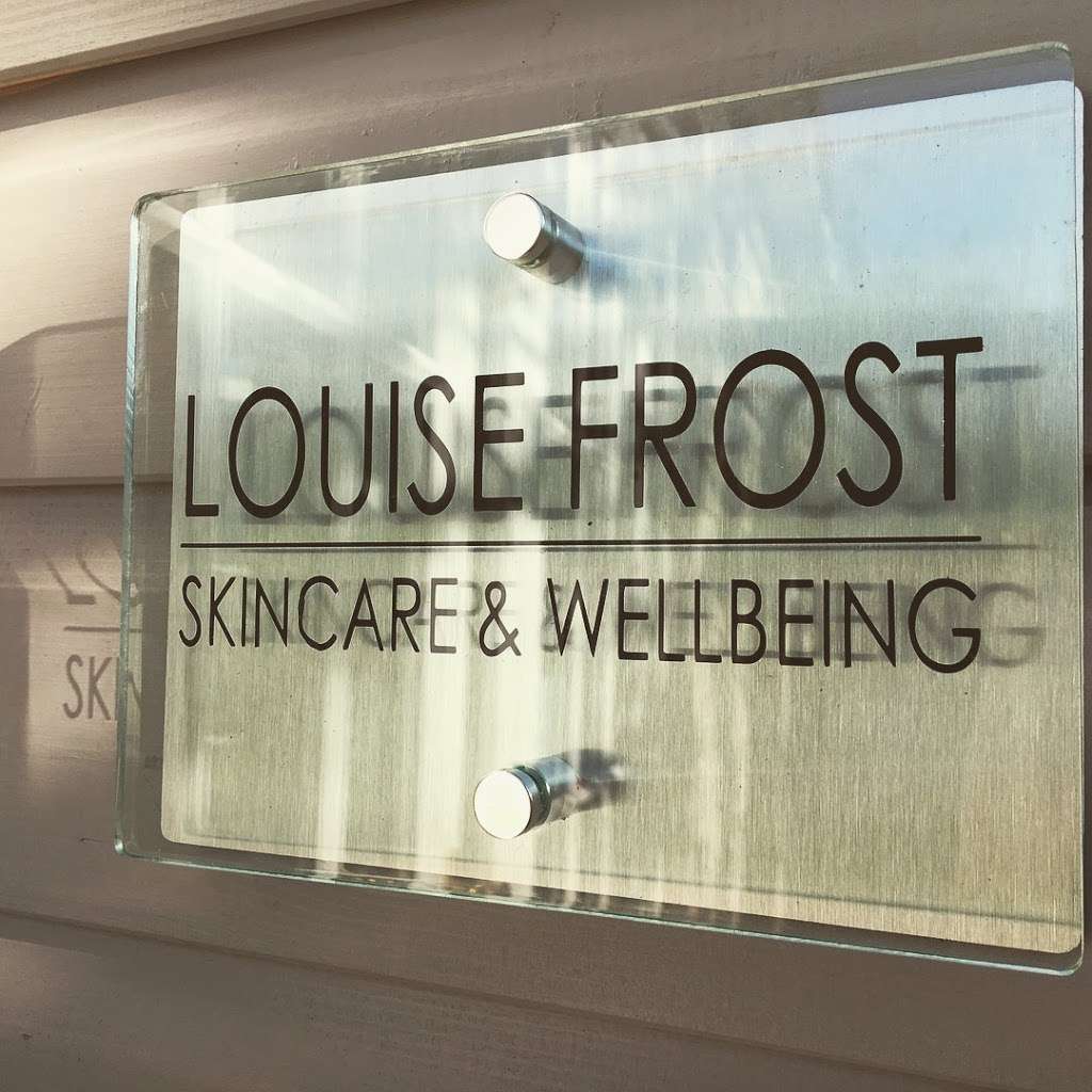 Louise Frost Skincare & Wellbeing | 3 Ingram Cottages, Loves Green, Highwood, Chelmsford, essex CM1 3RG, UK | Phone: 07904 031277