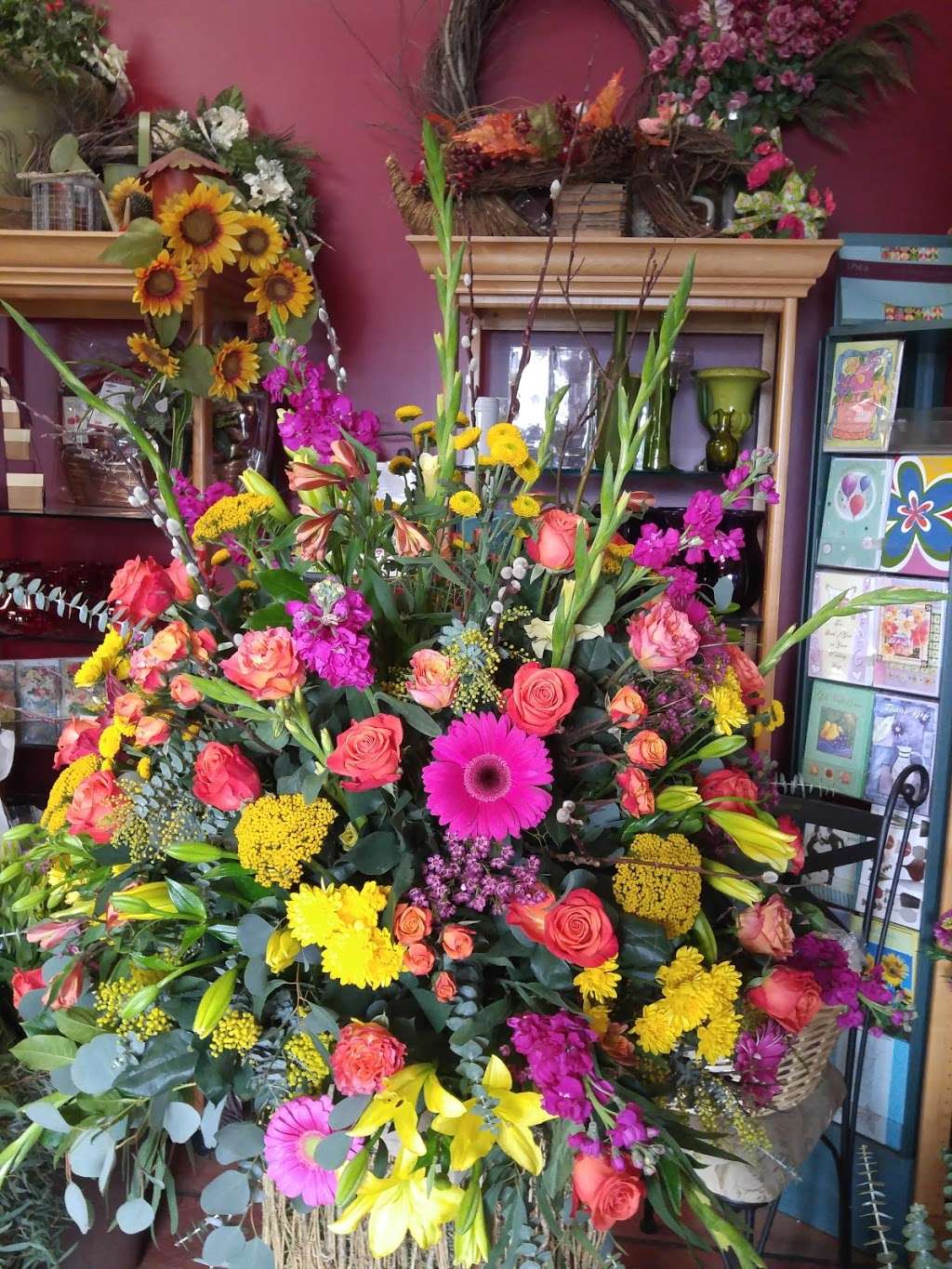 Flower Essence Flower & Gift Shop - Local Florist - Delivery | 2149 Bushkill Park Dr, Easton, PA 18040, USA | Phone: (610) 515-9970