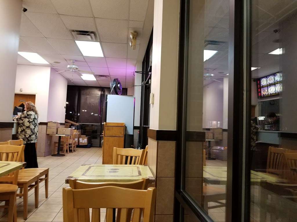 Lins Gourmet | 18045 Jefferson Davis Hwy, Ruther Glen, VA 22546, USA | Phone: (804) 448-9899