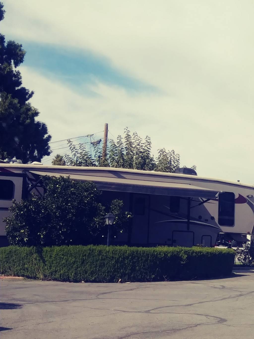 Skyline Village Mobile Home Pk | 12650 California St, Yucaipa, CA 92399, USA | Phone: (909) 316-4295