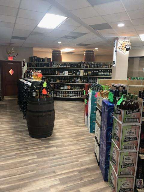 B&B Liquors | 12547 W Okeechobee Rd, Hialeah Gardens, FL 33018, USA | Phone: (305) 888-6757