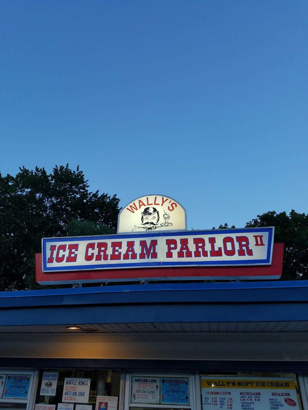 Wallys Ice Cream Parlor II | 846 NY-17M, Monroe, NY 10950, USA | Phone: (845) 782-5656