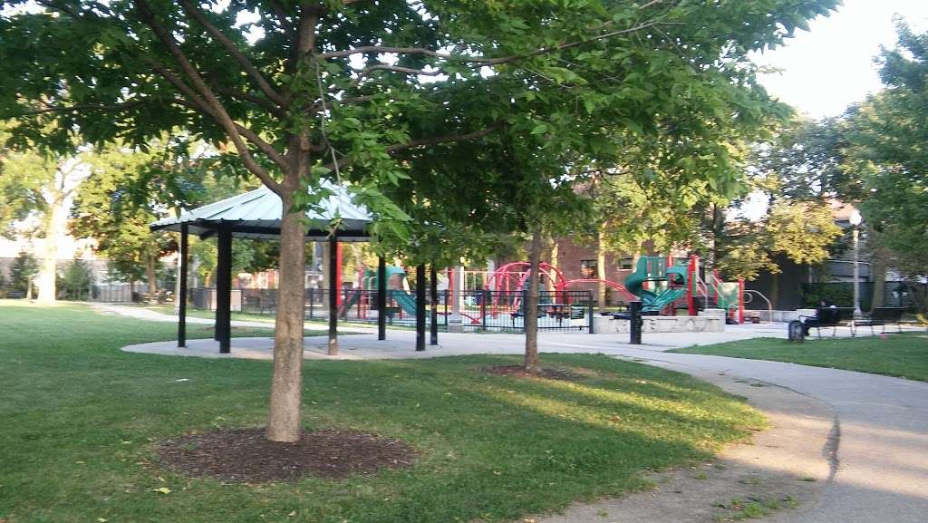 Jefferson Playlot Park | 1640 S Jefferson St, Chicago, IL 60616 | Phone: (312) 742-7529