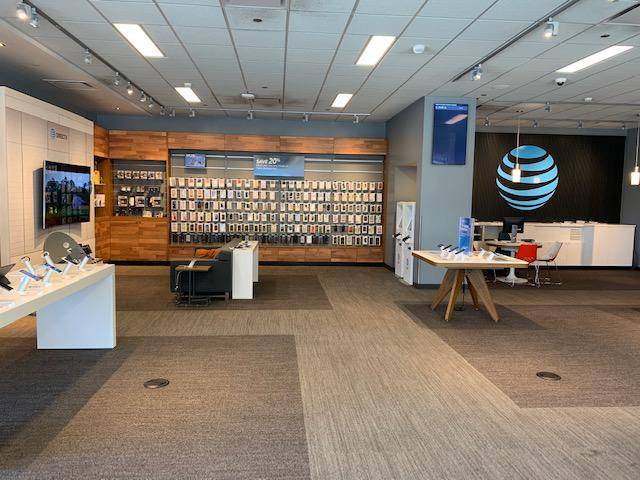 AT&T Store | 915431 Kapolei Pkwy Suite 320, Kapolei, HI 96707, USA | Phone: (808) 674-1184