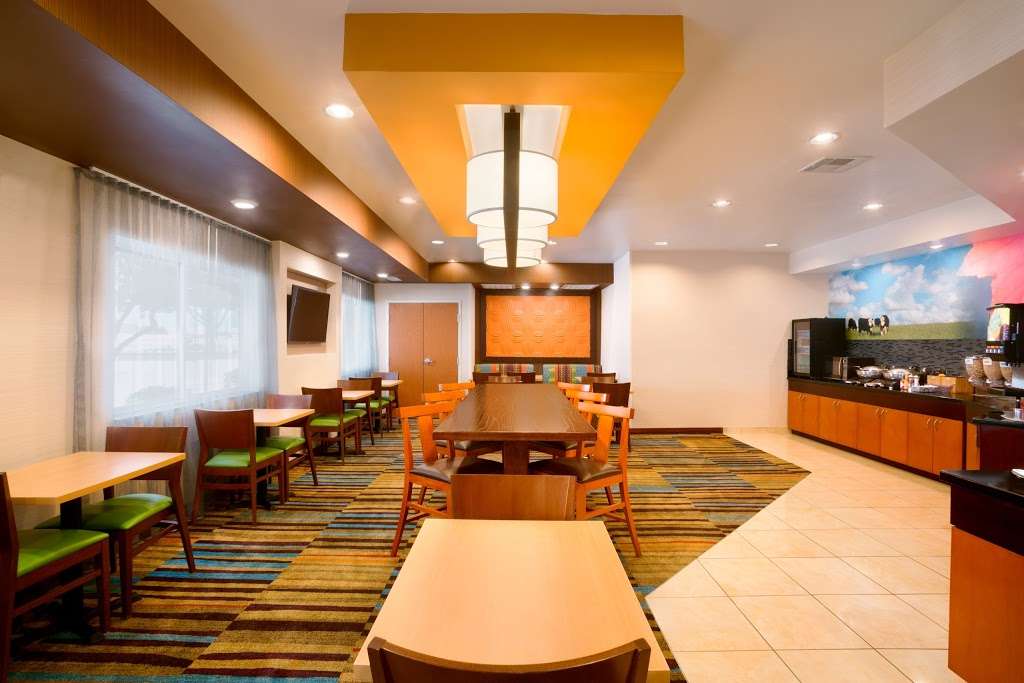 Fairfield Inn & Suites by Marriott Houston Energy Corridor/Katy  | 15111 Katy Fwy, Houston, TX 77094, USA | Phone: (281) 646-0056