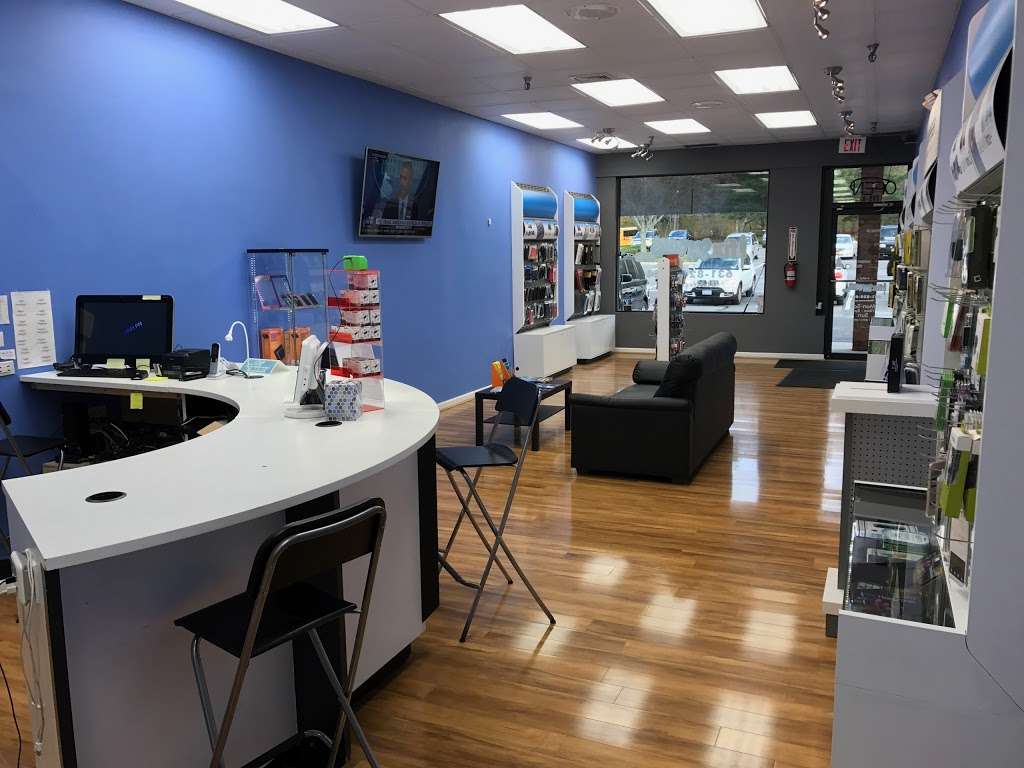 iFixScreens Dix Hills | 705A Old Country Rd, Dix Hills, NY 11746, USA | Phone: (631) 824-6644