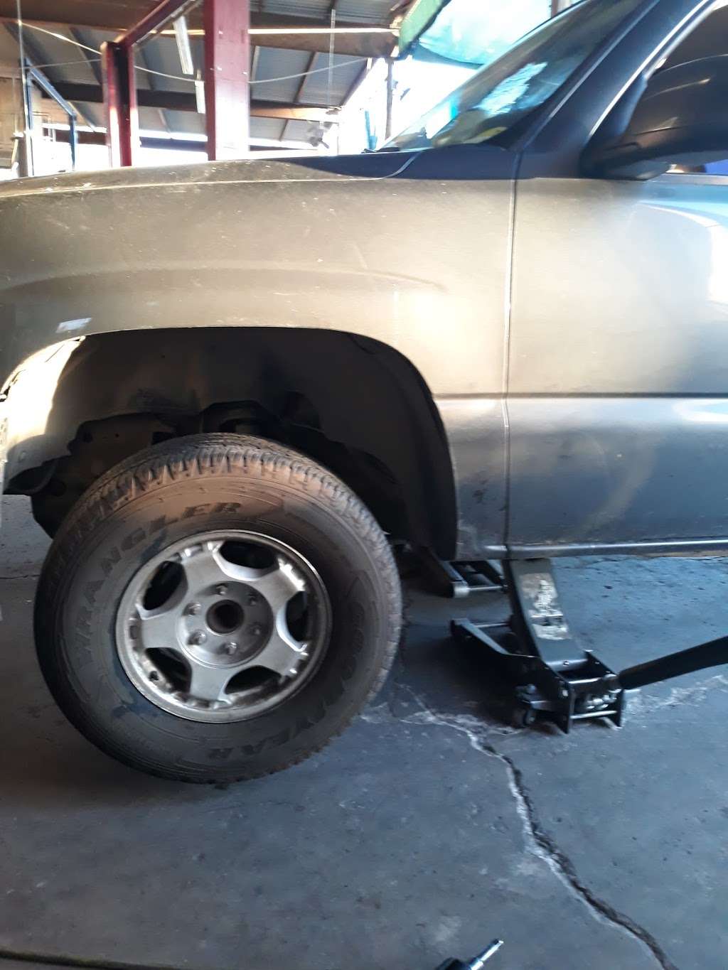 Balos Tire & Auto Repair | 601 E Chandler Blvd, Chandler, AZ 85225, USA | Phone: (480) 917-2396