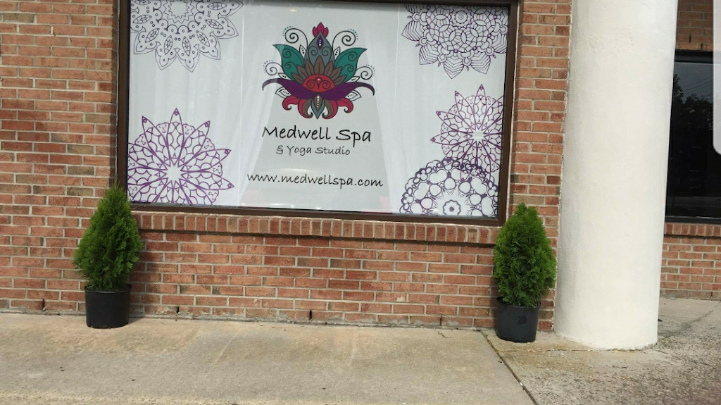 Medwellspa and Yoga Studio, East Islip | 140 W Main St, East Islip, NY 11730, USA | Phone: (516) 755-5855