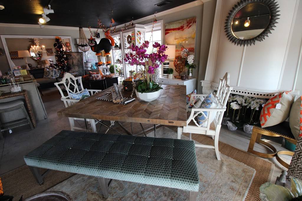 Mockingbird Manor Antiques | 4417 N Western Ave, Oklahoma City, OK 73118, USA | Phone: (405) 521-1212