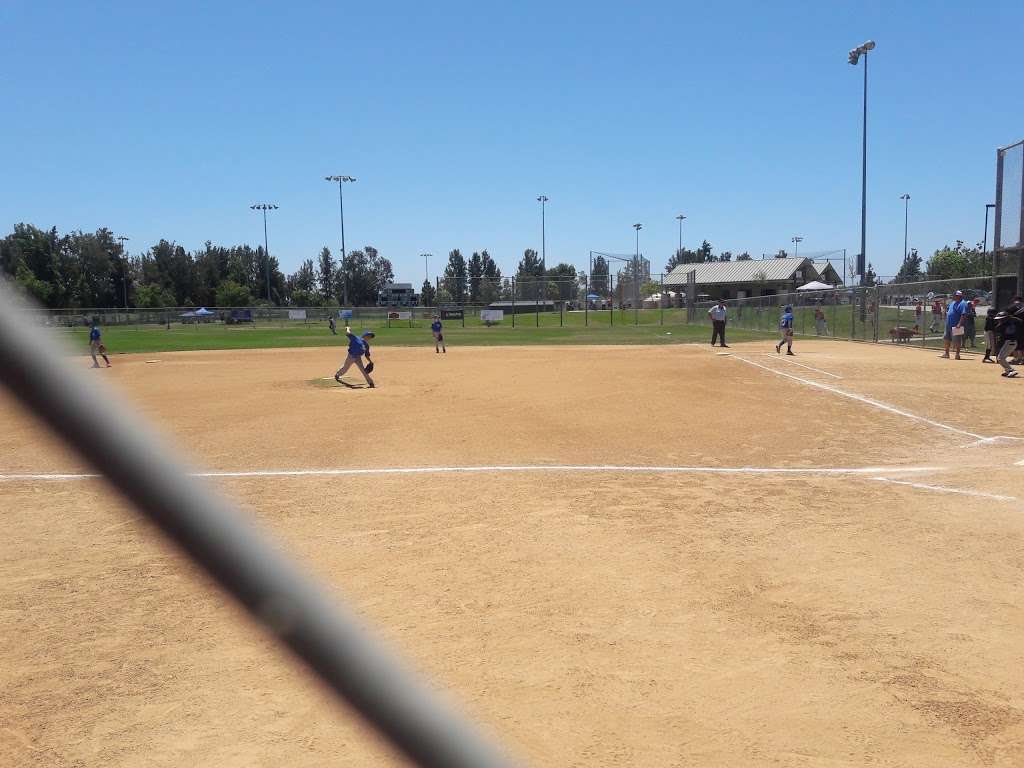 Fountain Valley Sports Park | 16400 Brookhurst St, Fountain Valley, CA 92708 | Phone: (714) 839-8611