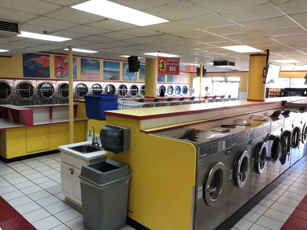 Super Wash Fluff & Fold | 707 N Placentia Ave, Fullerton, CA 92831, United States | Phone: (714) 968-7707