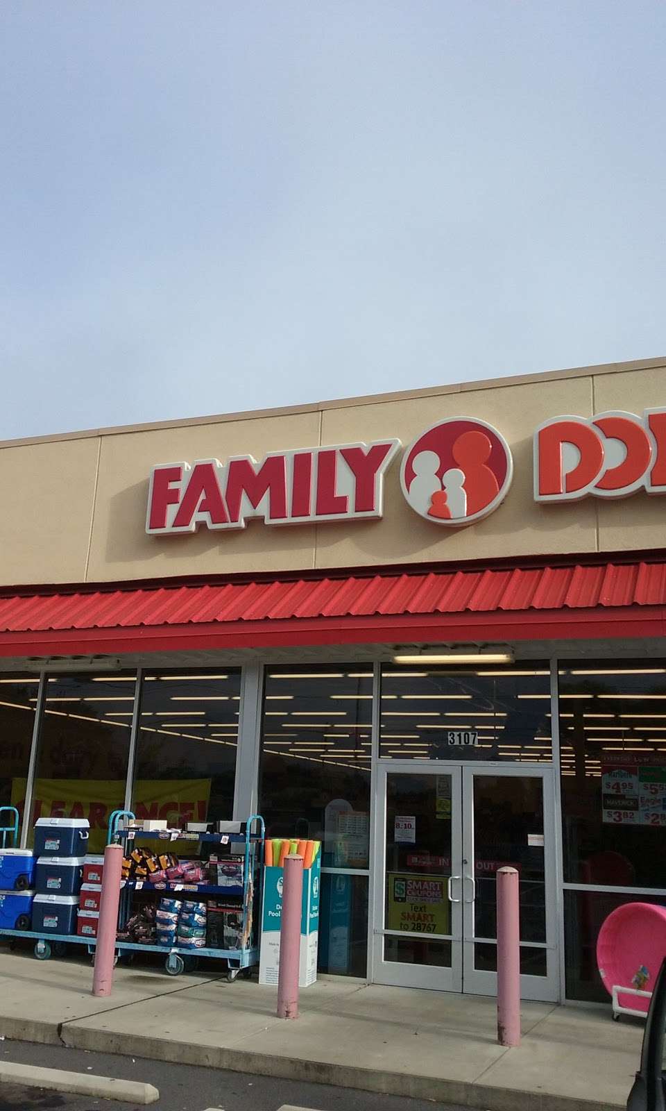 Family Dollar | 3107 Springs Rd NE, Hickory, NC 28601, USA | Phone: (828) 256-6725