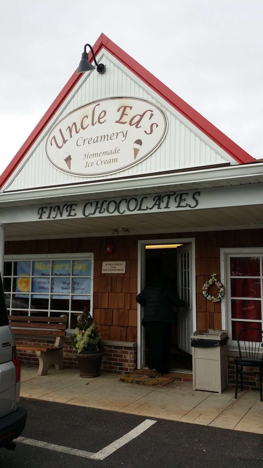 Uncle Eds Creamery | 155 W Delaware Ave, Pennington, NJ 08534 | Phone: (609) 818-0100