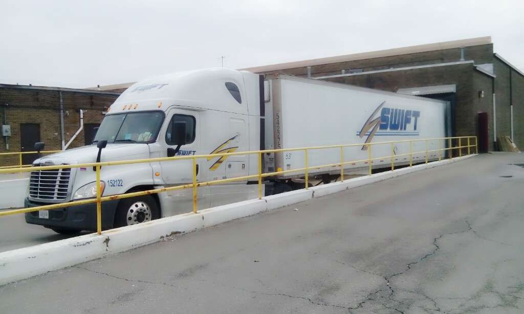 Swift Transportation - Gary Terminal | 6500 W Airport Road, Gary, IN 46406, USA | Phone: (800) 240-3021