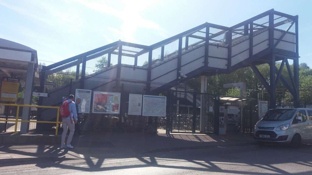 Cheshunt Railway Station (Stop D) | Cheshunt, Waltham Cross EN8 9AQ, UK