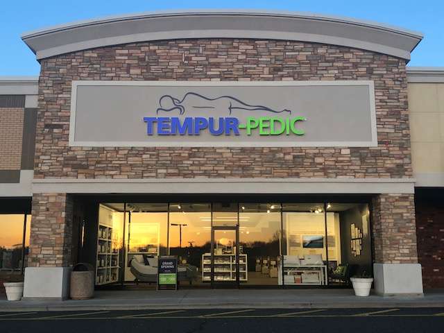 Tempur-Pedic Flagship Store - Englishtown, NJ | Marlboro Plaza, 150, U.S. 9, Englishtown, NJ 07726, USA | Phone: (201) 622-7751