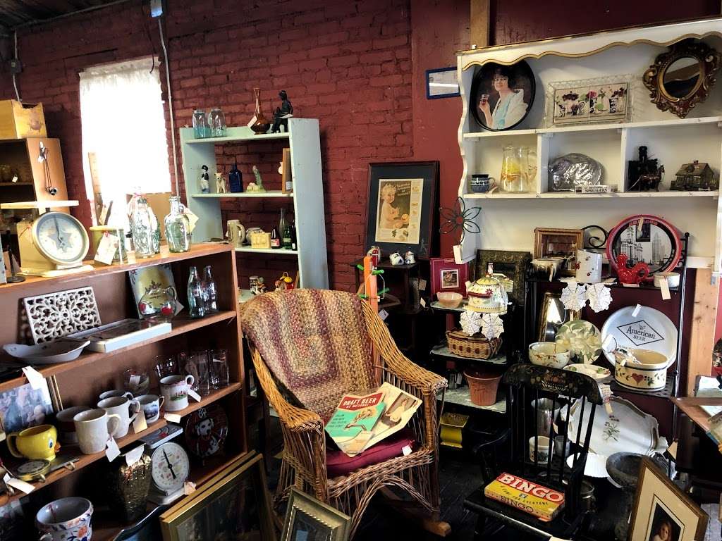 Seneca Cannery Antiques | 201 St John St # 2, Havre De Grace, MD 21078 | Phone: (410) 942-0701