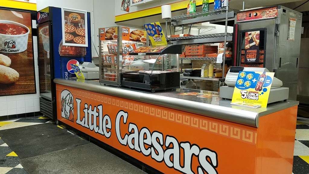 Little Caesars Pizza | 680 S Lake St, Mundelein, IL 60060, USA | Phone: (847) 566-7784