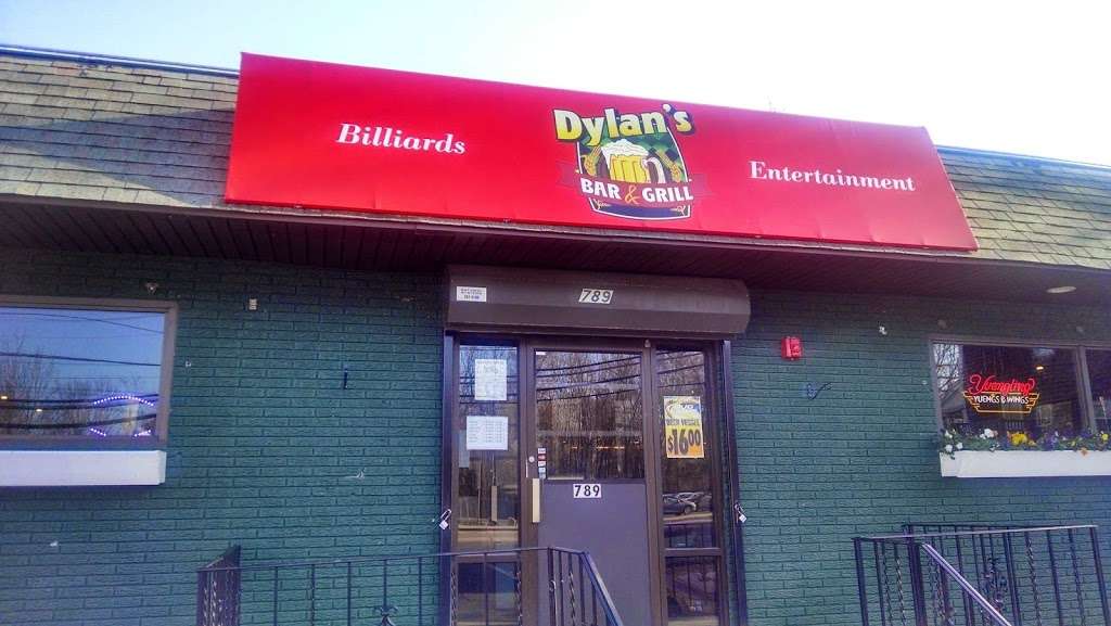 Dylans Pub & Grille | 789 Centre St, Brockton, MA 02302, USA | Phone: (774) 381-7103