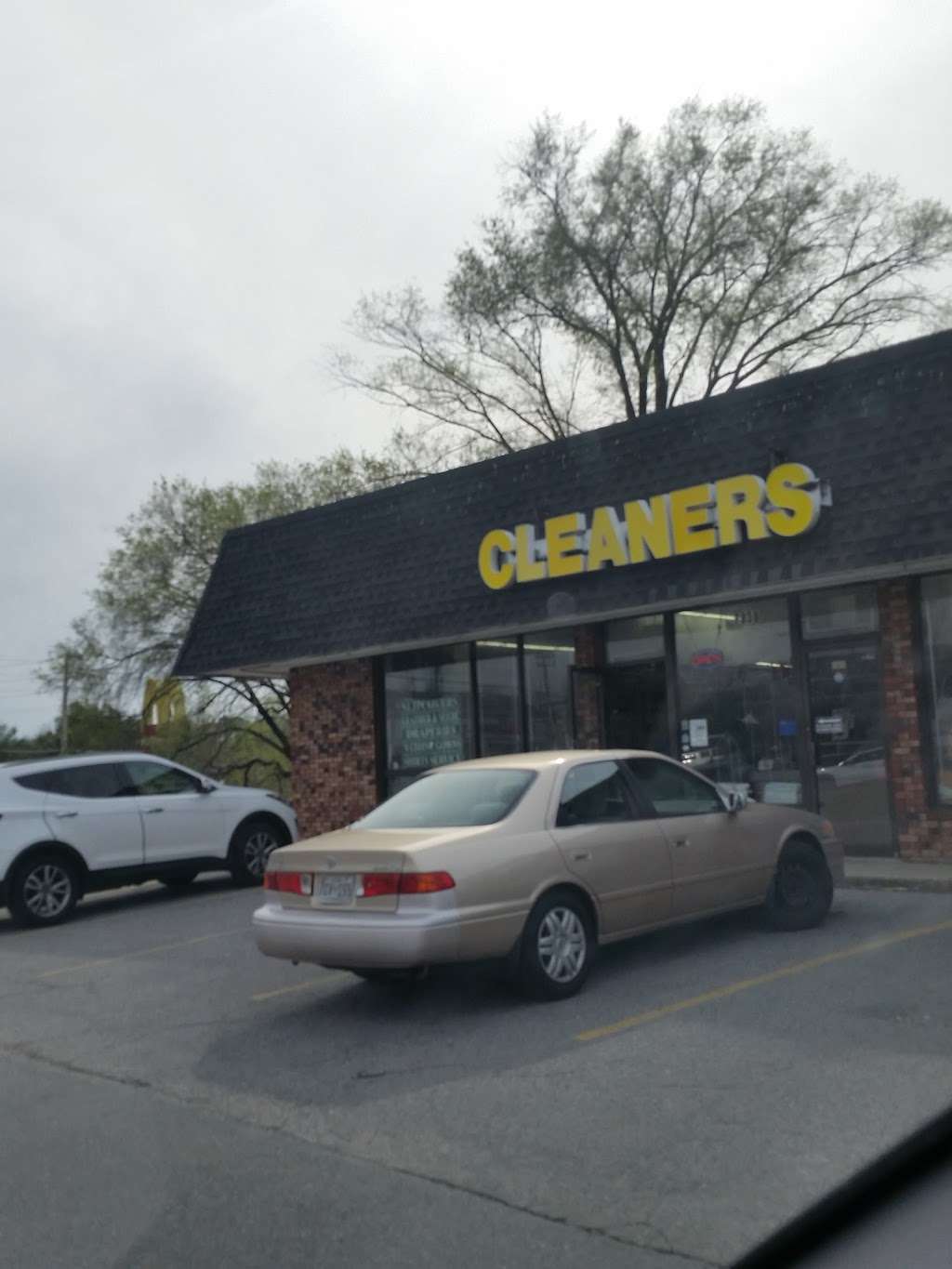 Cavalier Cleaners | 7838 Telegraph Rd, Severn, MD 21144, USA | Phone: (410) 519-4744