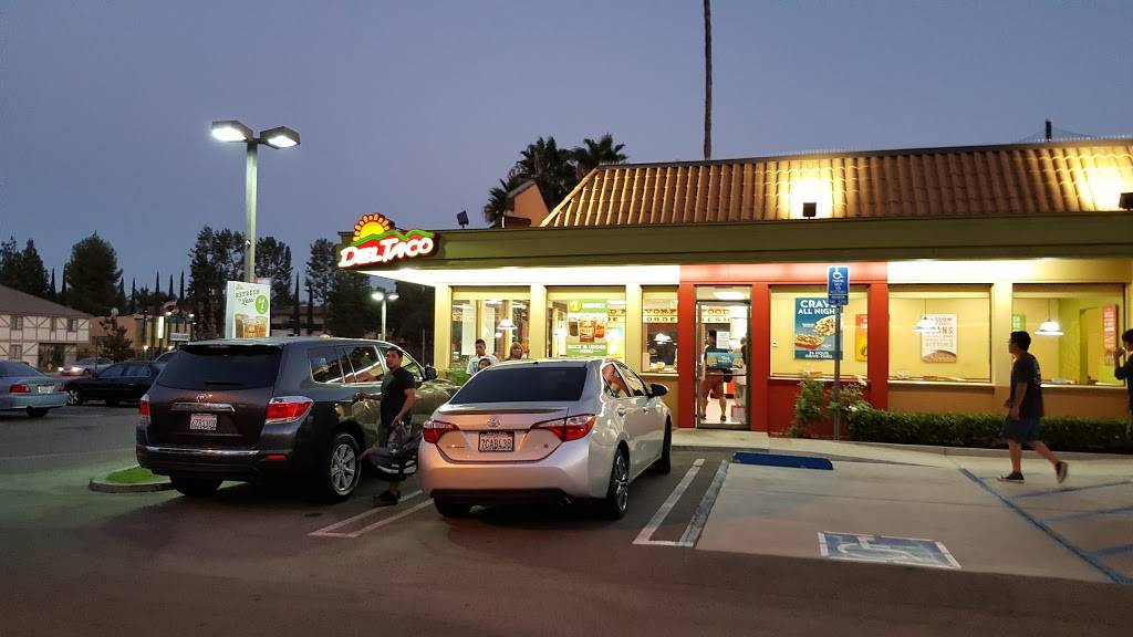 Del Taco | 751 S Beach Blvd, La Habra, CA 90631, USA | Phone: (562) 694-6095