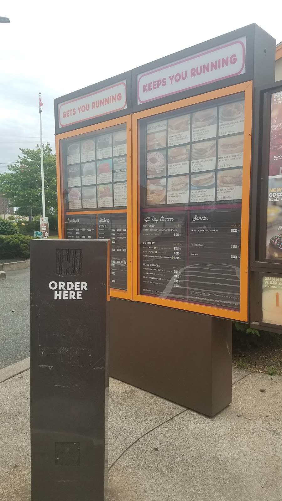 Dunkin | 248 Highland Ave, Salem, MA 01970, USA | Phone: (978) 745-6110