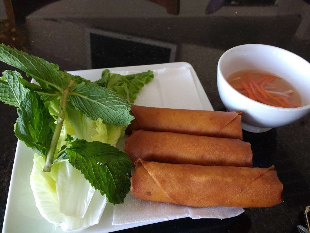Pho Minh & Grill | 2615 Sweetwater Springs Blvd, Spring Valley, CA 91978, USA | Phone: (619) 660-9980
