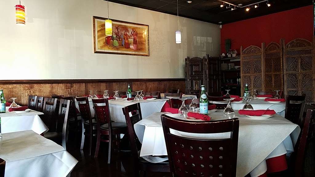 Spice Village | 8 Columbus Ave, Tuckahoe, NY 10707, USA | Phone: (914) 779-5400