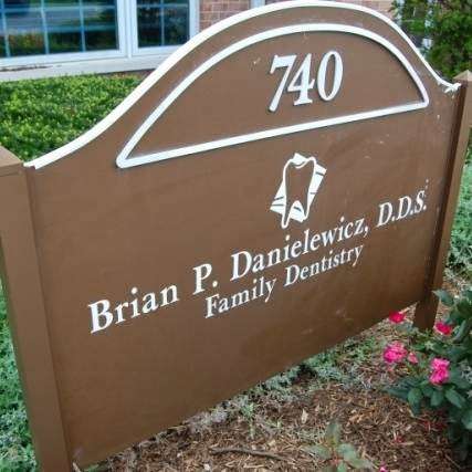 Dr. Brian P. Danielewicz, DDS | 740 Florsheim Dr #12, Libertyville, IL 60048, USA | Phone: (847) 816-3377