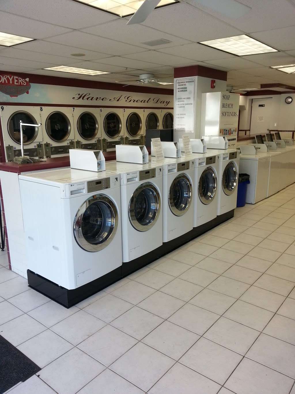 Raritans Own Laundry | 75 W Somerset St, Raritan, NJ 08869 | Phone: (908) 577-0577