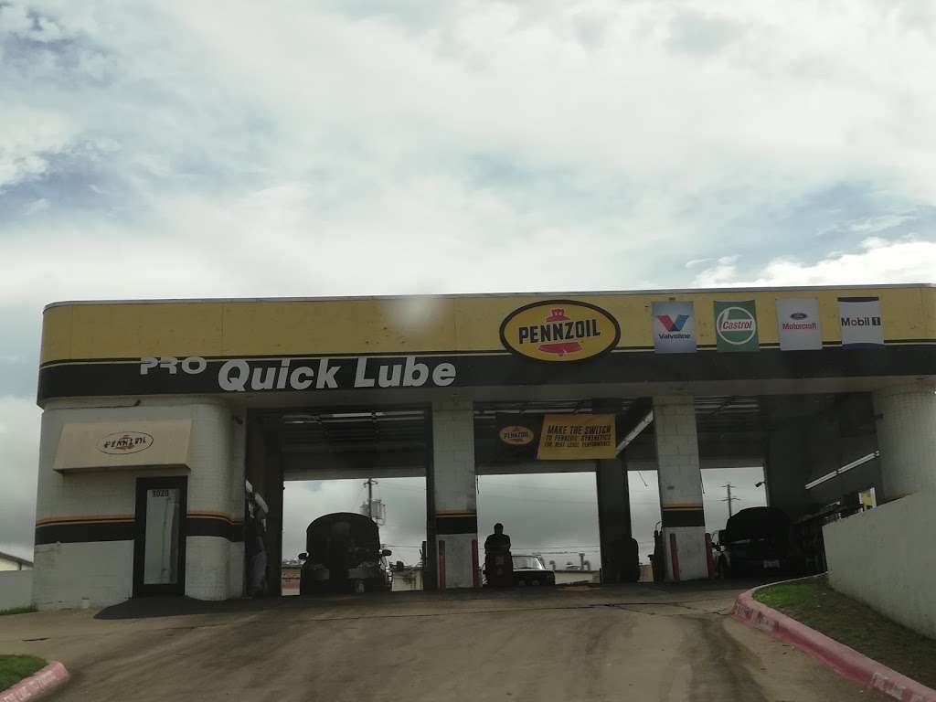 Pennzoil | 1020 N Westmoreland Rd, Dallas, TX 75211, USA | Phone: (214) 467-7552