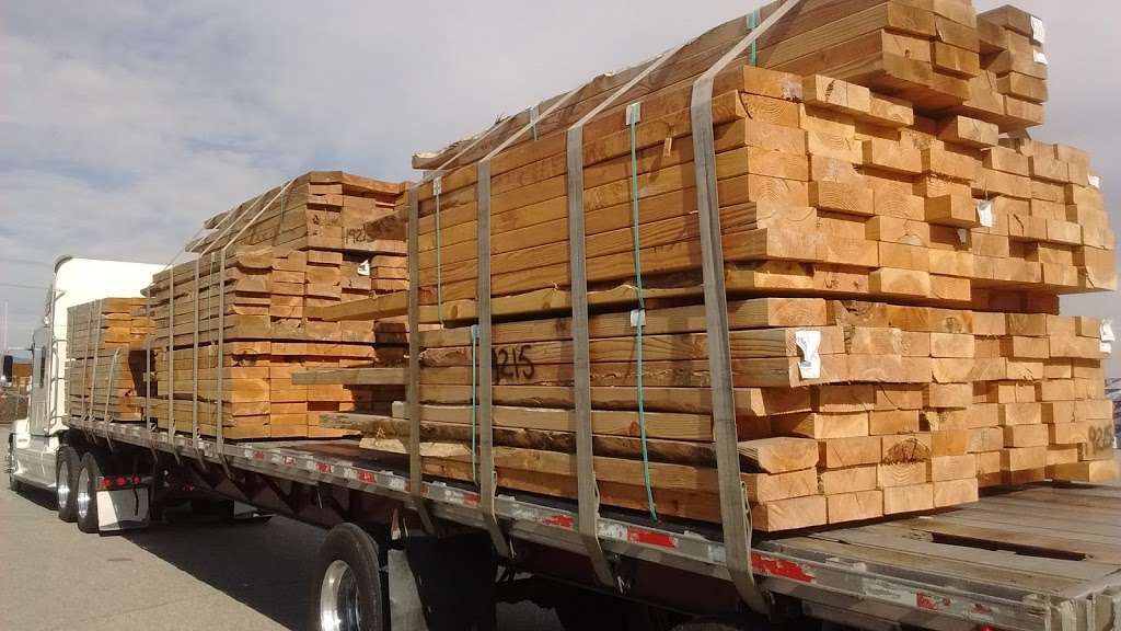 Robbins Lumber Sales Inc | 15555 Valencia Ave, Fontana, CA 92335, USA | Phone: (909) 829-3141