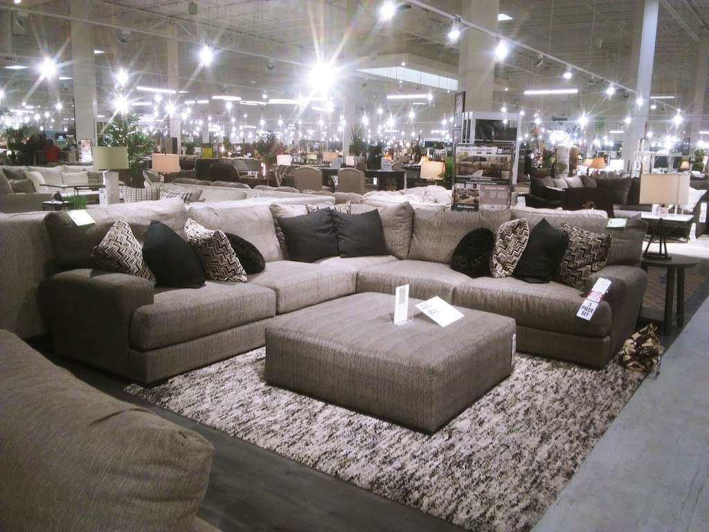 American Furniture Warehouse | 21501 Gulf Fwy, Webster, TX 77598, USA | Phone: (281) 672-1199