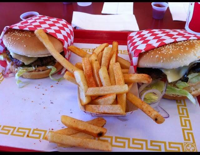 Hefty Burgers | 1640 W Capitol Ave, West Sacramento, CA 95691, USA | Phone: (916) 373-0122