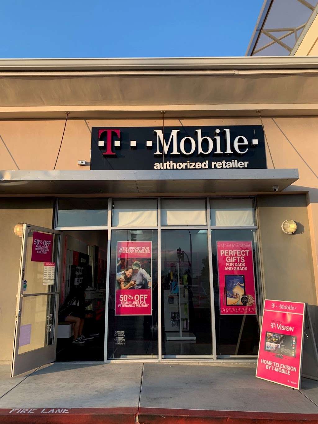 T-Mobile | 10807 Beverly Blvd Ste B, Whittier, CA 90601, USA | Phone: (562) 699-6600