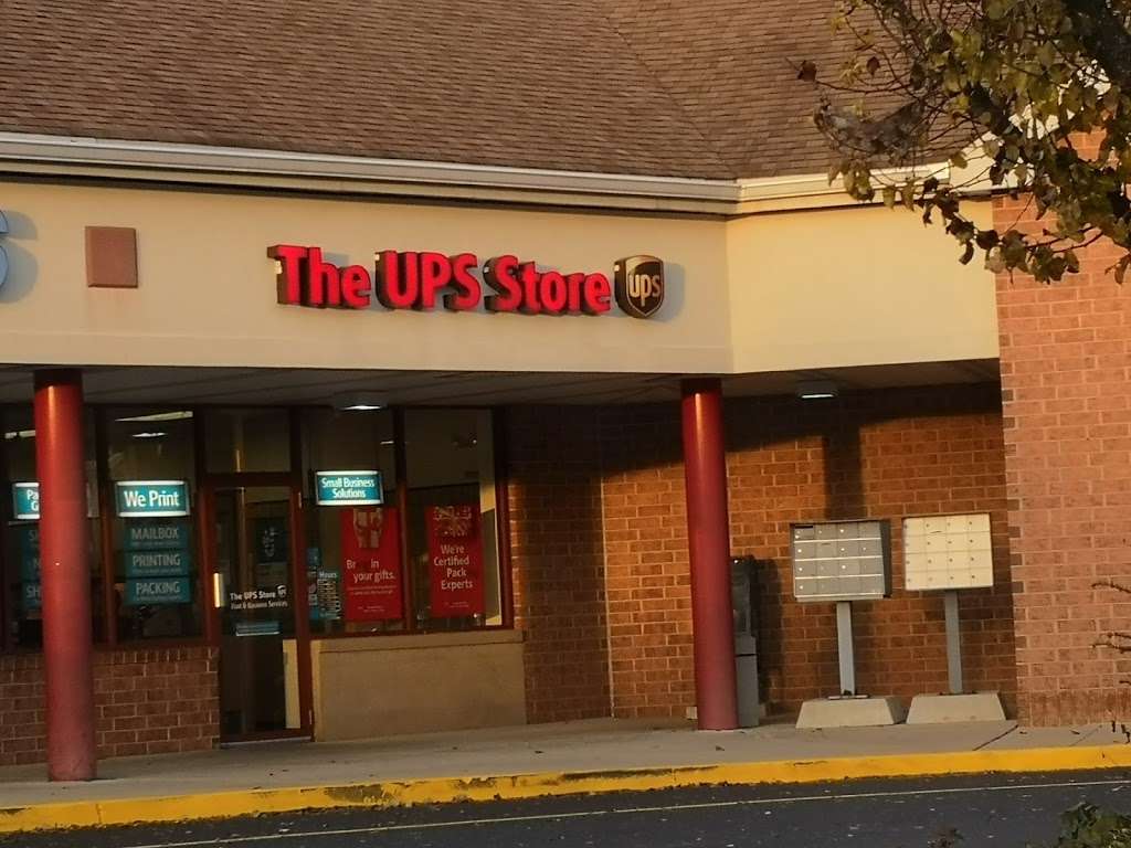 The UPS Store | 3947 W Lincoln Hwy, Downingtown, PA 19335, USA | Phone: (610) 518-5010