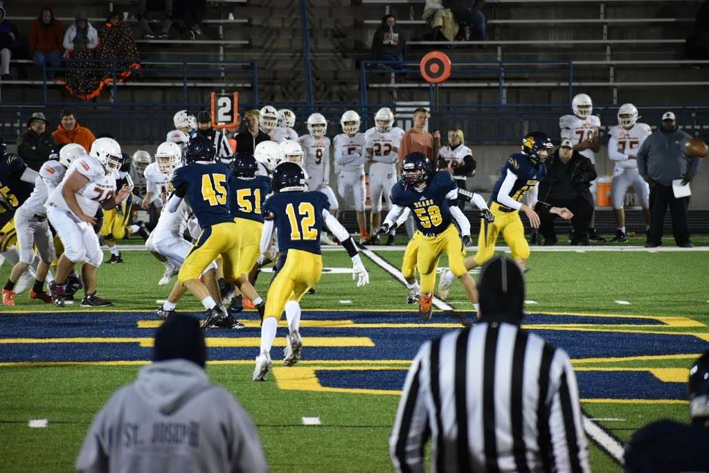 Dickinson Stadium | Lakeshore Dr, St Joseph, MI 49085, USA