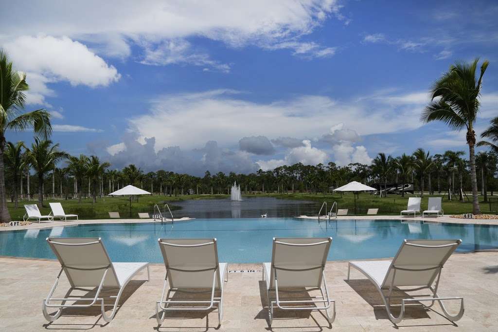 Palm Beach Motorcoach Resort | 11075 W Indiantown Rd, Jupiter, FL 33478, USA | Phone: (561) 741-1555