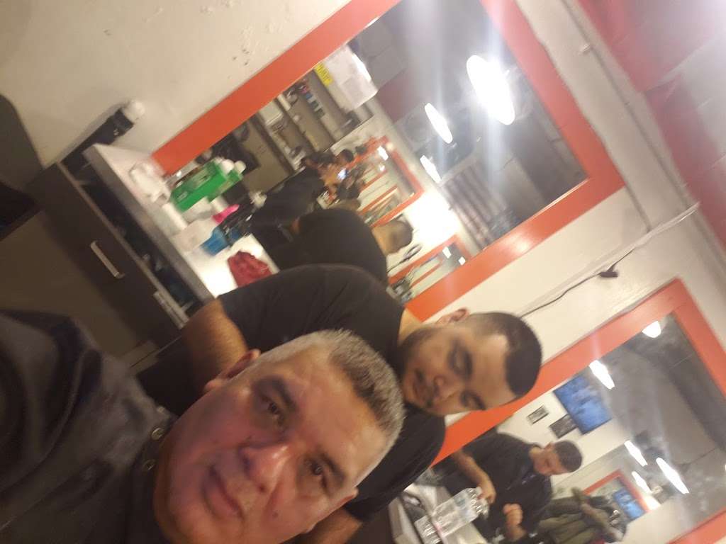 DTR Cuts Barbershop | 204 Orange St, Redlands, CA 92374, USA | Phone: (909) 792-7134