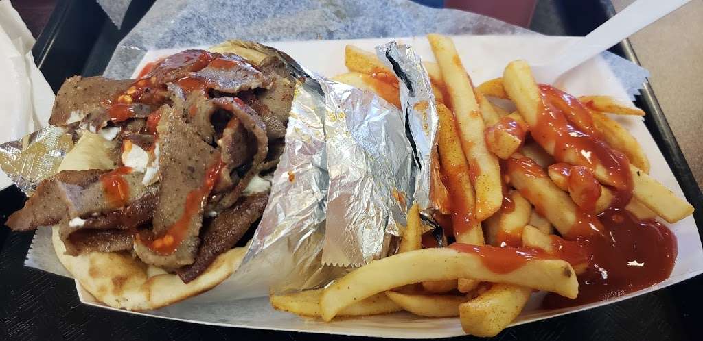 Loop Gyros | 2558 Simpson Rd, Kissimmee, FL 34744, USA | Phone: (407) 978-6621